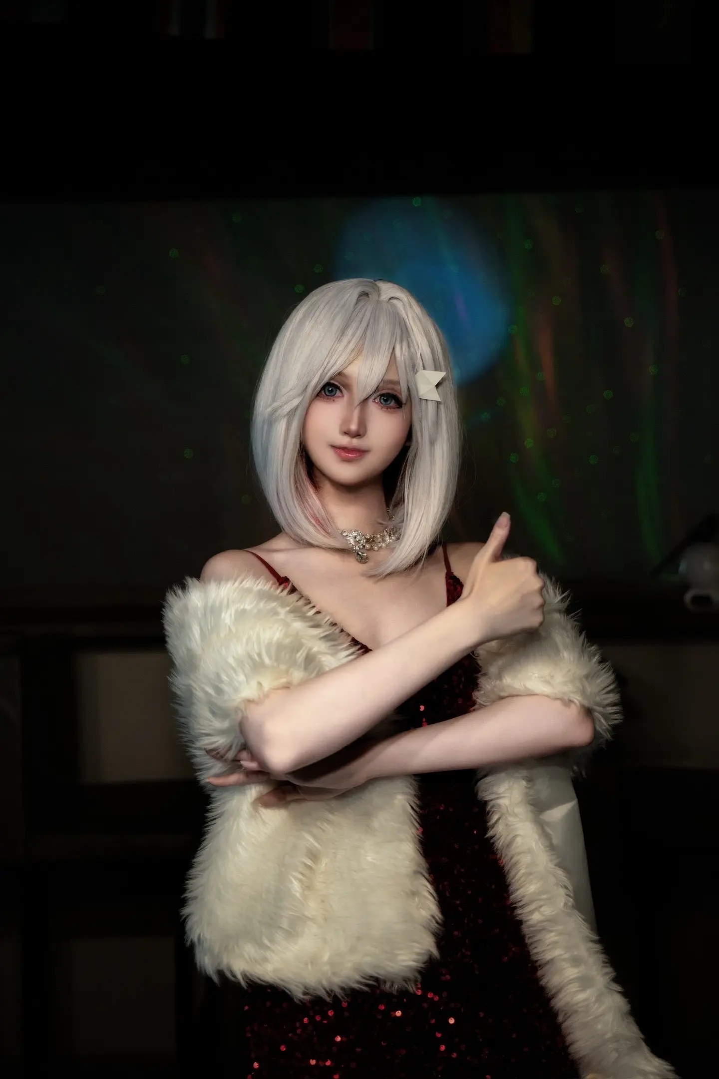 托帕女士准备3024年的竞选。 ooc致歉