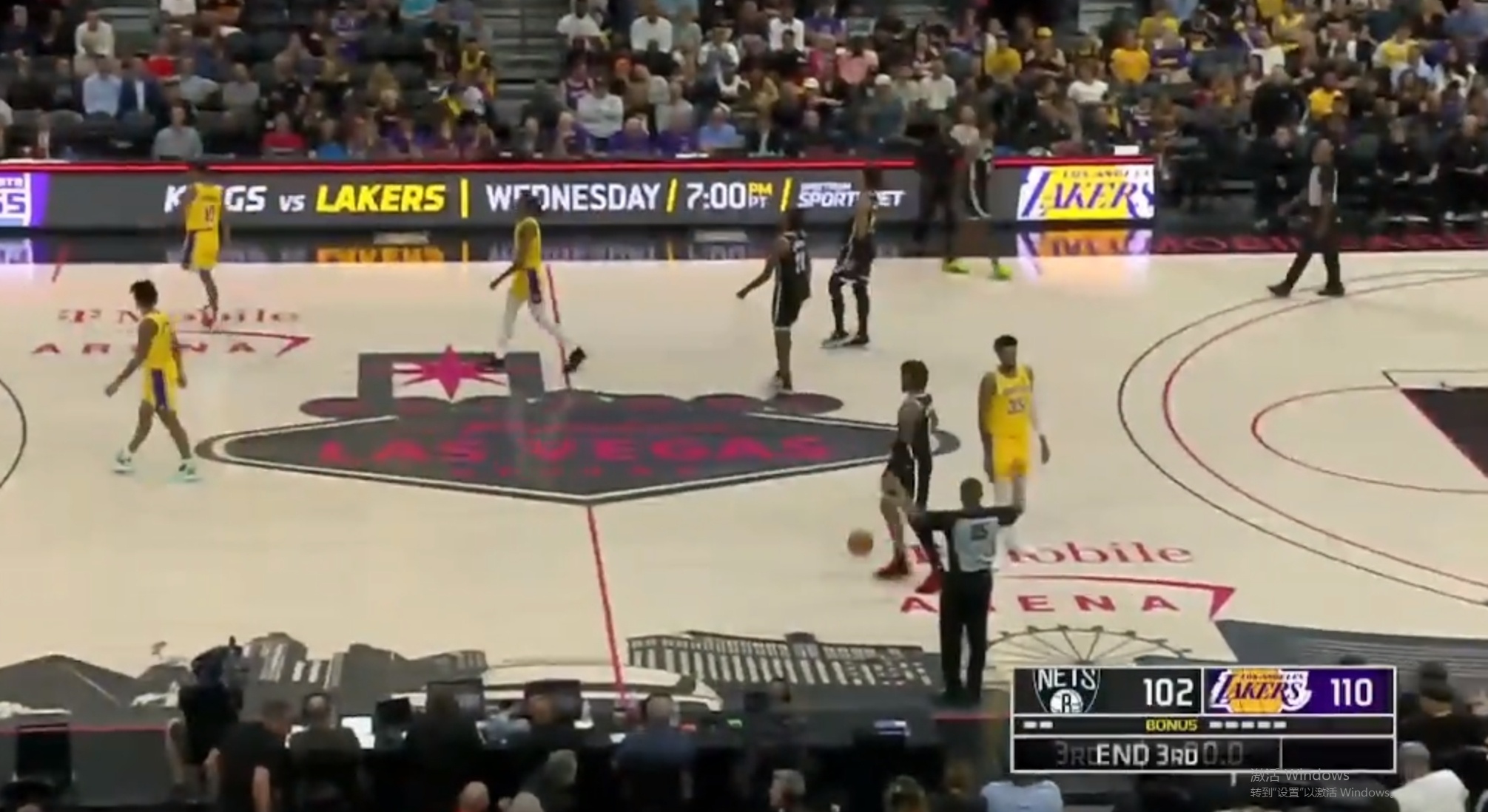 #篮网vs湖人##NBA季前赛# 第三节比赛结束，篮网102-110湖人，领先的