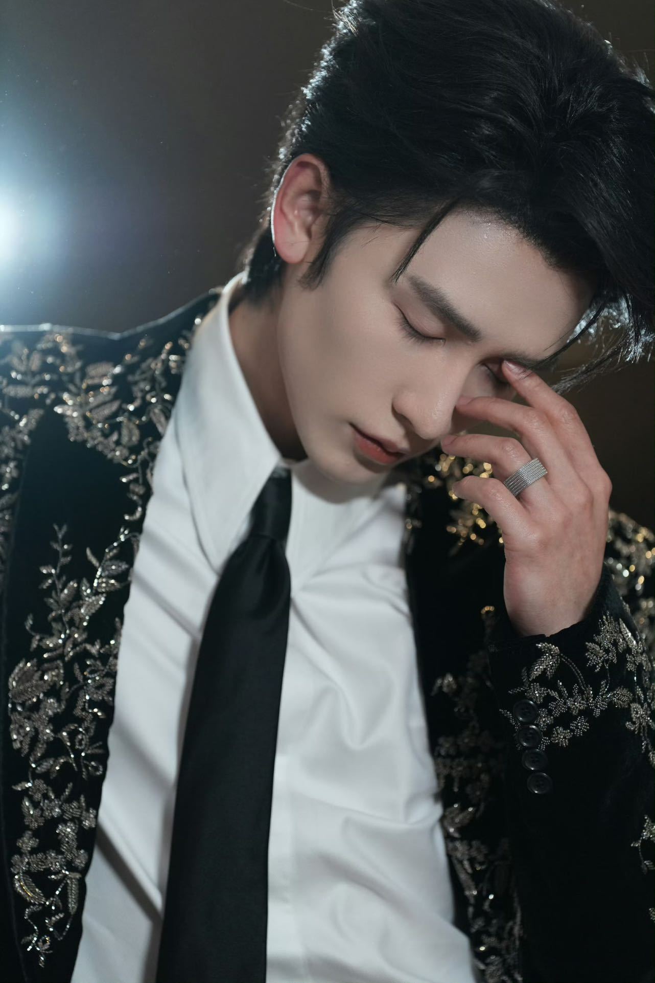 申浩男 我生了几胎 没开玩笑！短剧品质盛典后台群访，凭一己之力制造全场最大笑点，