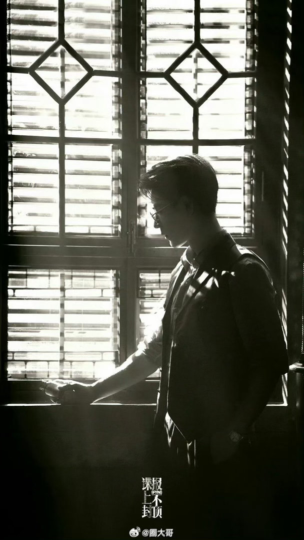 肖战谍报上不封顶预排播6月肖战《谍报上不封顶》又有新消息了，新剧预排播6月，粉丝