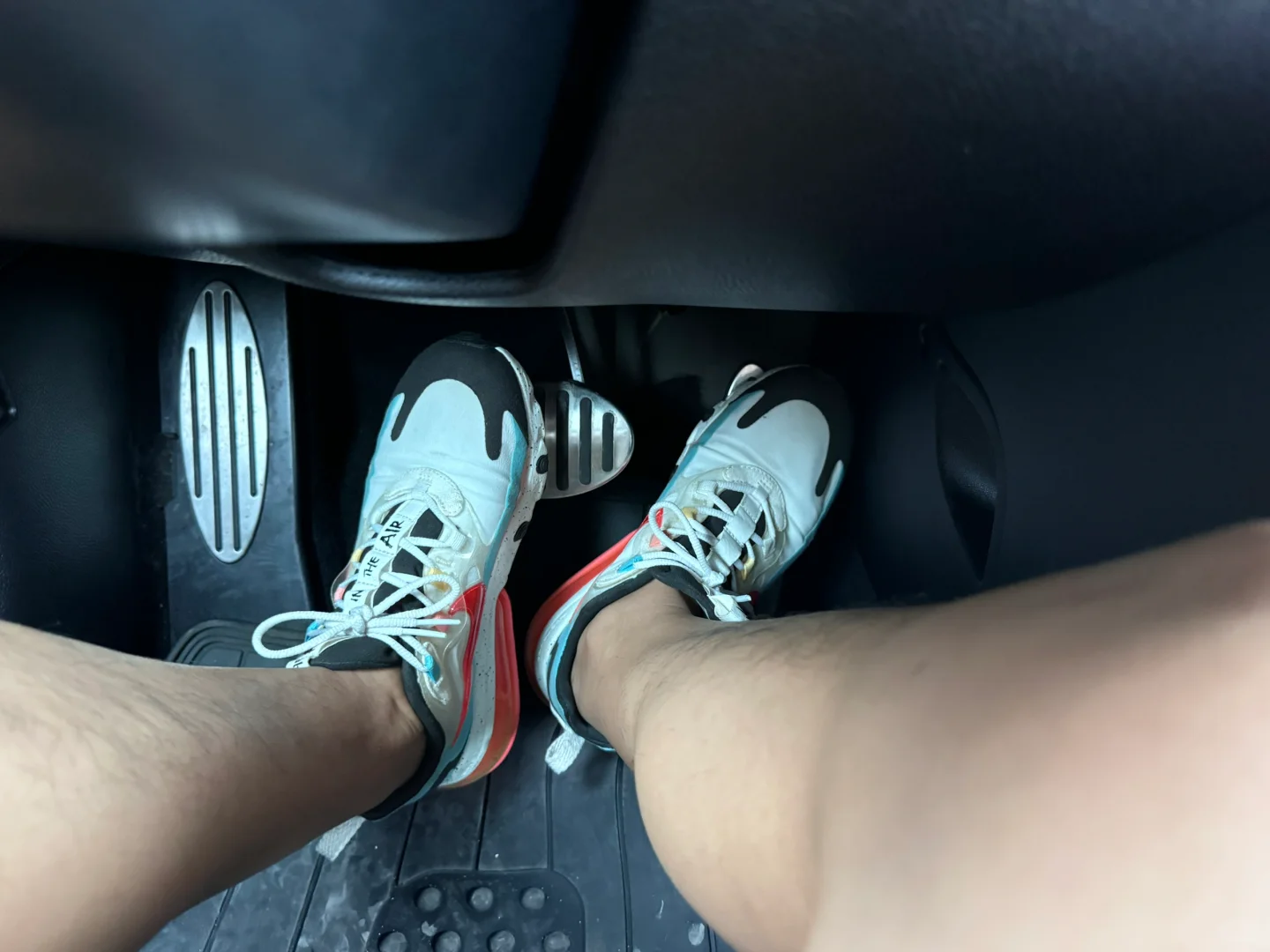 遇到长时间堵车，就这么开.