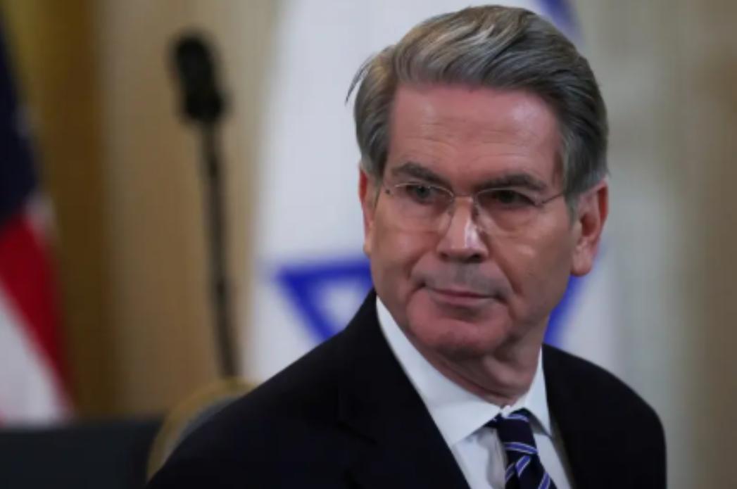 美国财长贝森特终于说了句大实话！很多人以为，中国最大的底牌是稀土。错了！真相是，