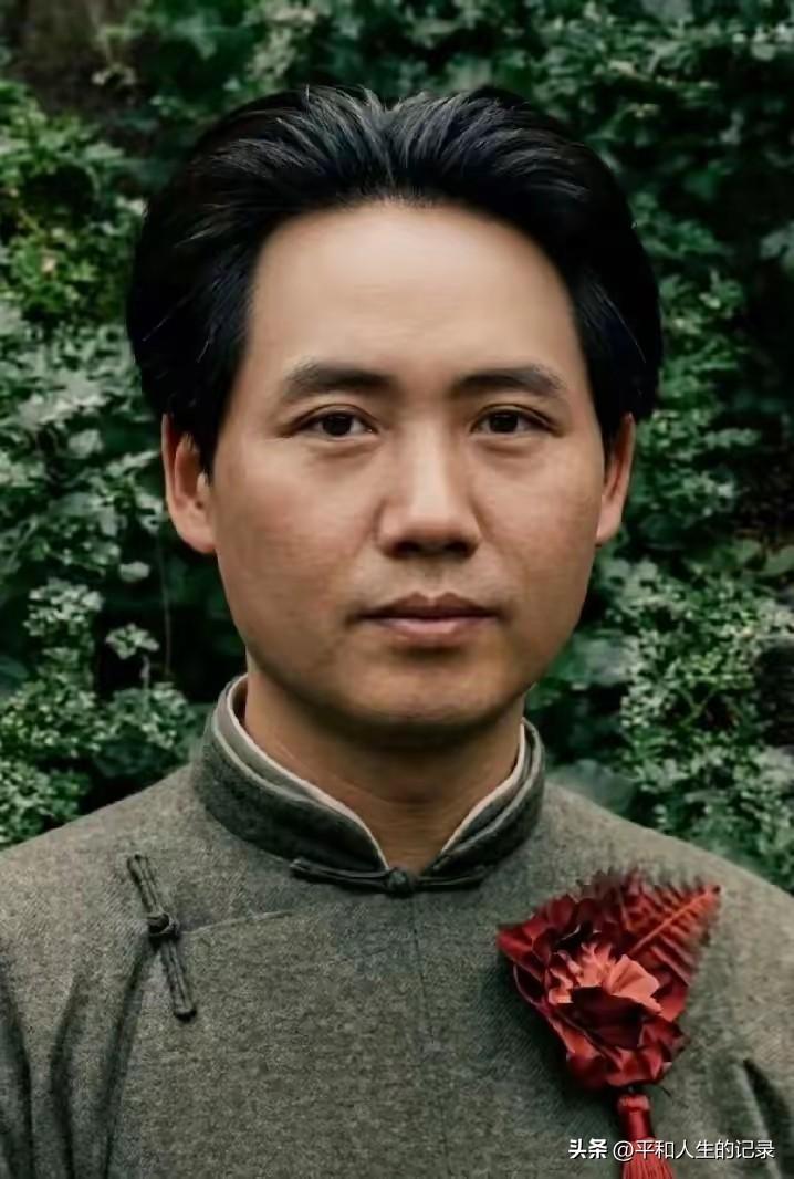怅寥廓，问苍茫大地，谁主沉浮？
可上九天揽月，可下五洋捉鳖，谈笑凯歌还。
小小寰