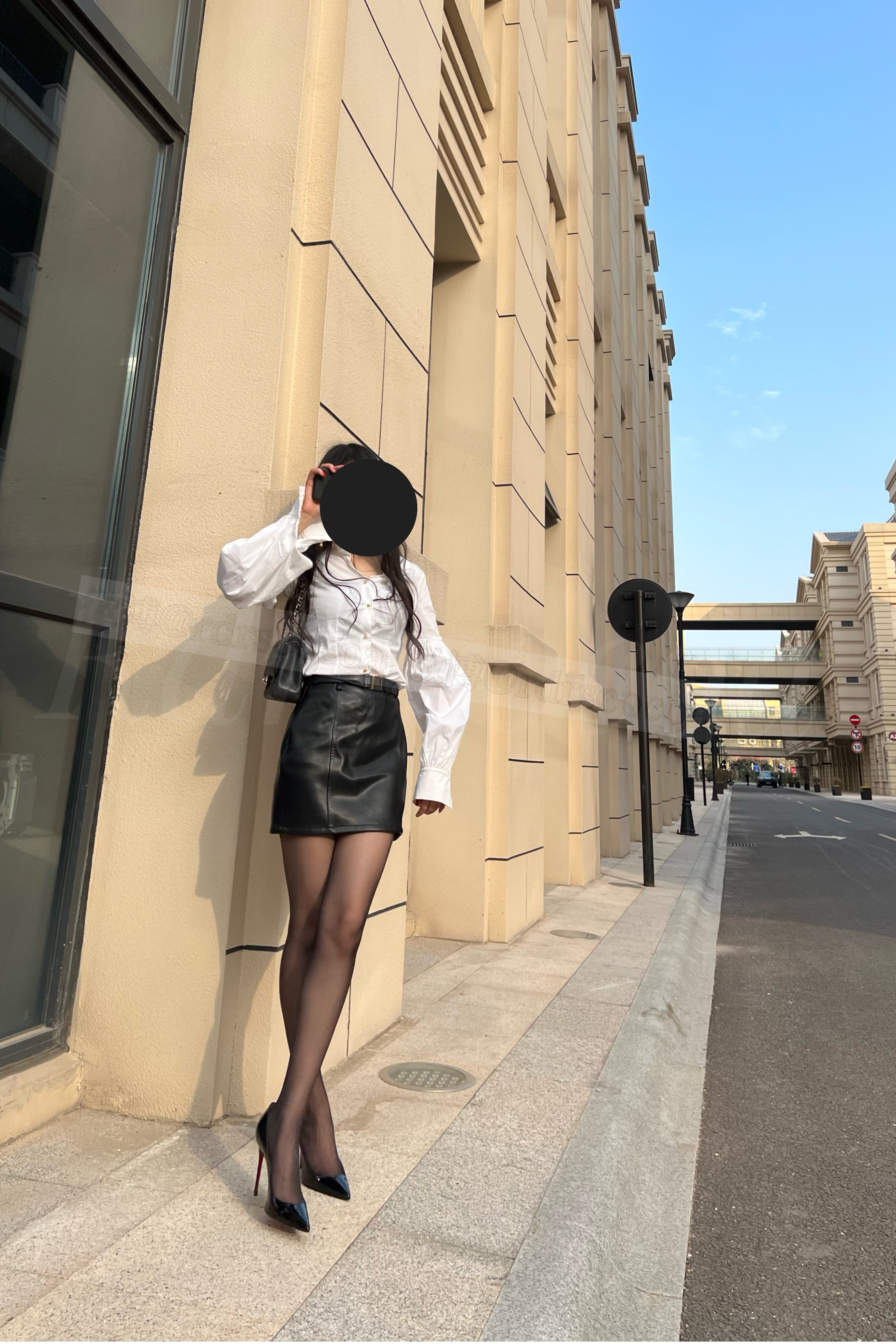 皮裙👗穿搭，打造欧美街头风。今天穿什么ootd ​​​