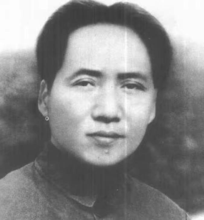 江山应不应该是毛主席的？“老地主”郭梓阁用亲身经历告诉你答案。

这句话乍一听有