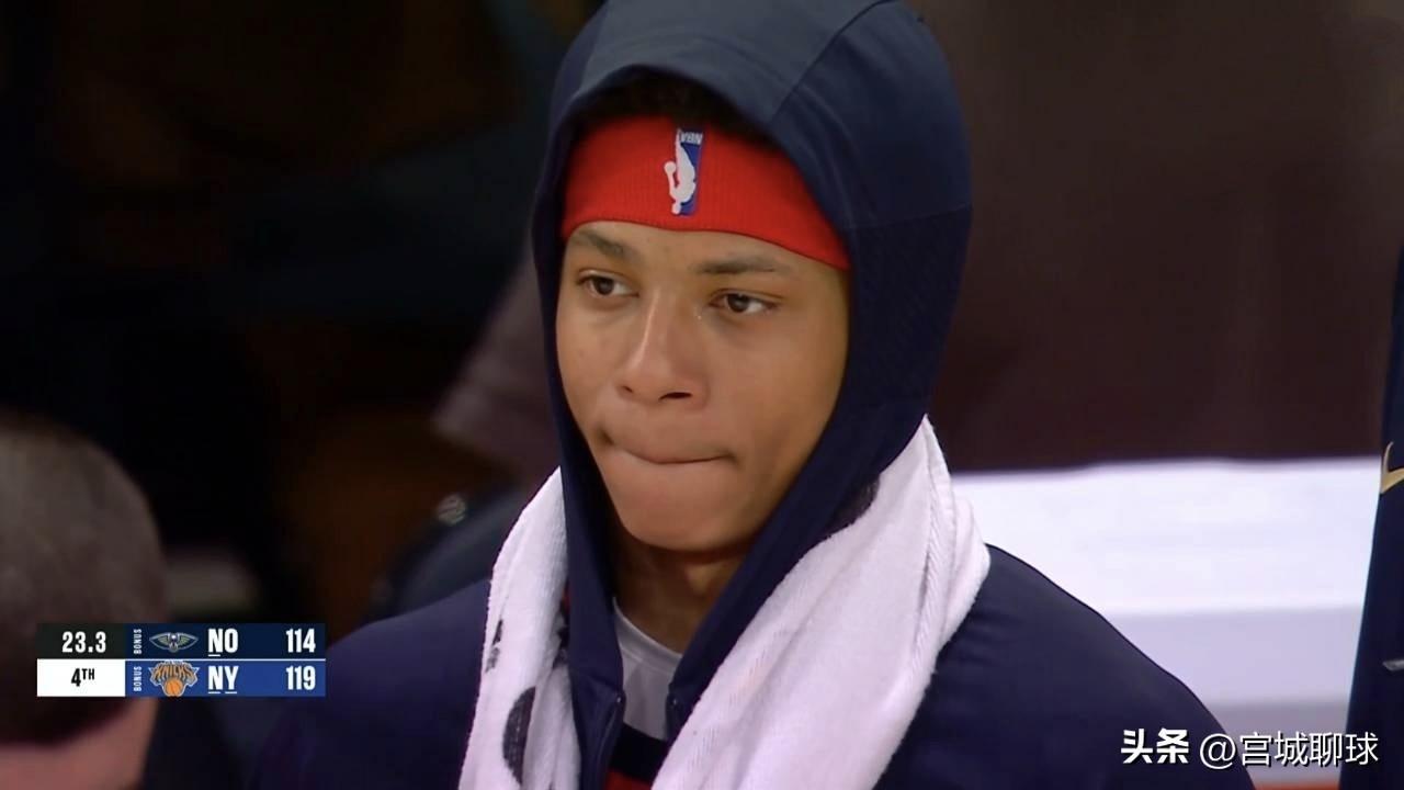 为啥火箭的新秀就那么费，其他队伍就都能锻炼出来，菲尔斯作为替补都能拿到20+，鹈