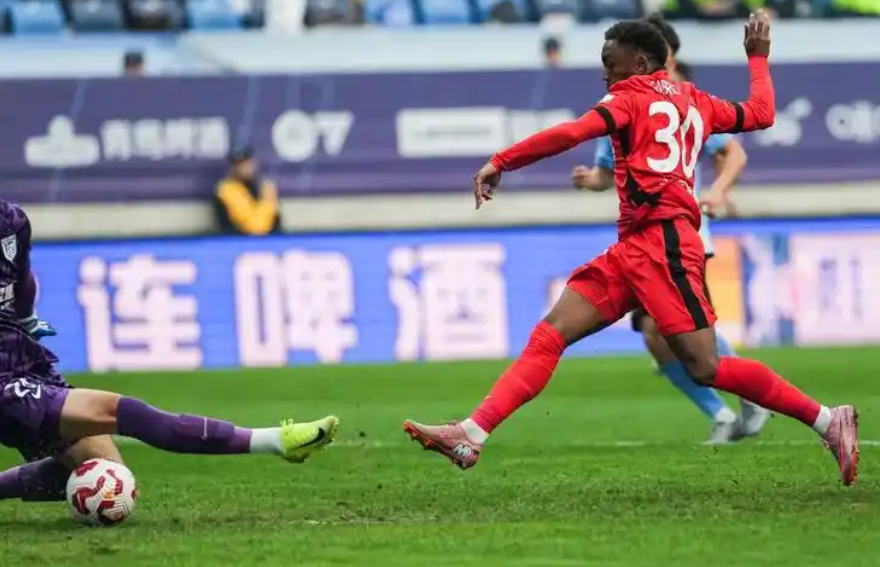 亚冠选集 上海海港vs首尔FC 首尔FC状态欠佳，上海海港能否把握住机会？来不及