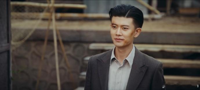 任嘉伦新剧狼人杀carry全场 追《风与潮》被任嘉伦的何贤狠狠惊艳！金融狼人杀高