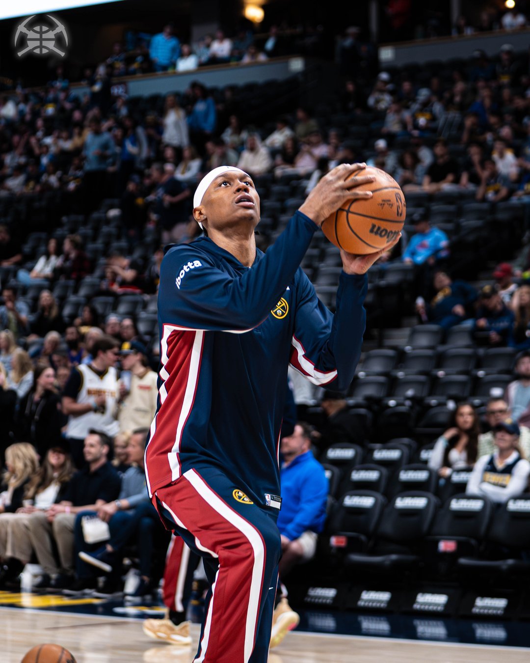 沃特森复出14分6板3助攻，掘金终于迎来自己的全阵容，也很轻松的拿捏开拓者。当这