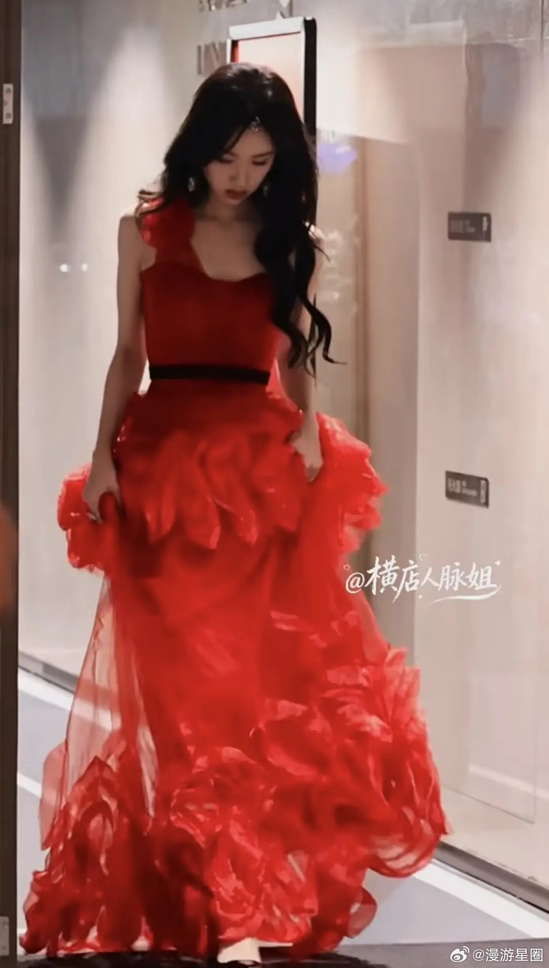 迪丽热巴和陈都灵谁更好看？ ​​​