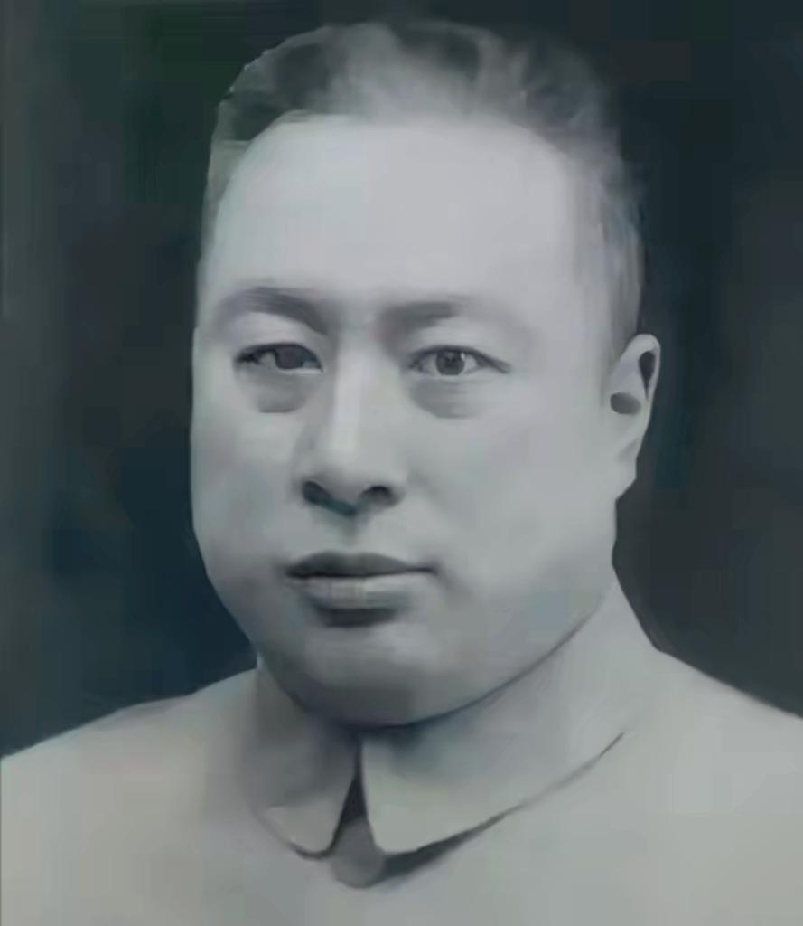 1931年，日军逼近齐齐哈尔，40岁的少将谢珂下令开库取出99挺机枪，有人拦他说