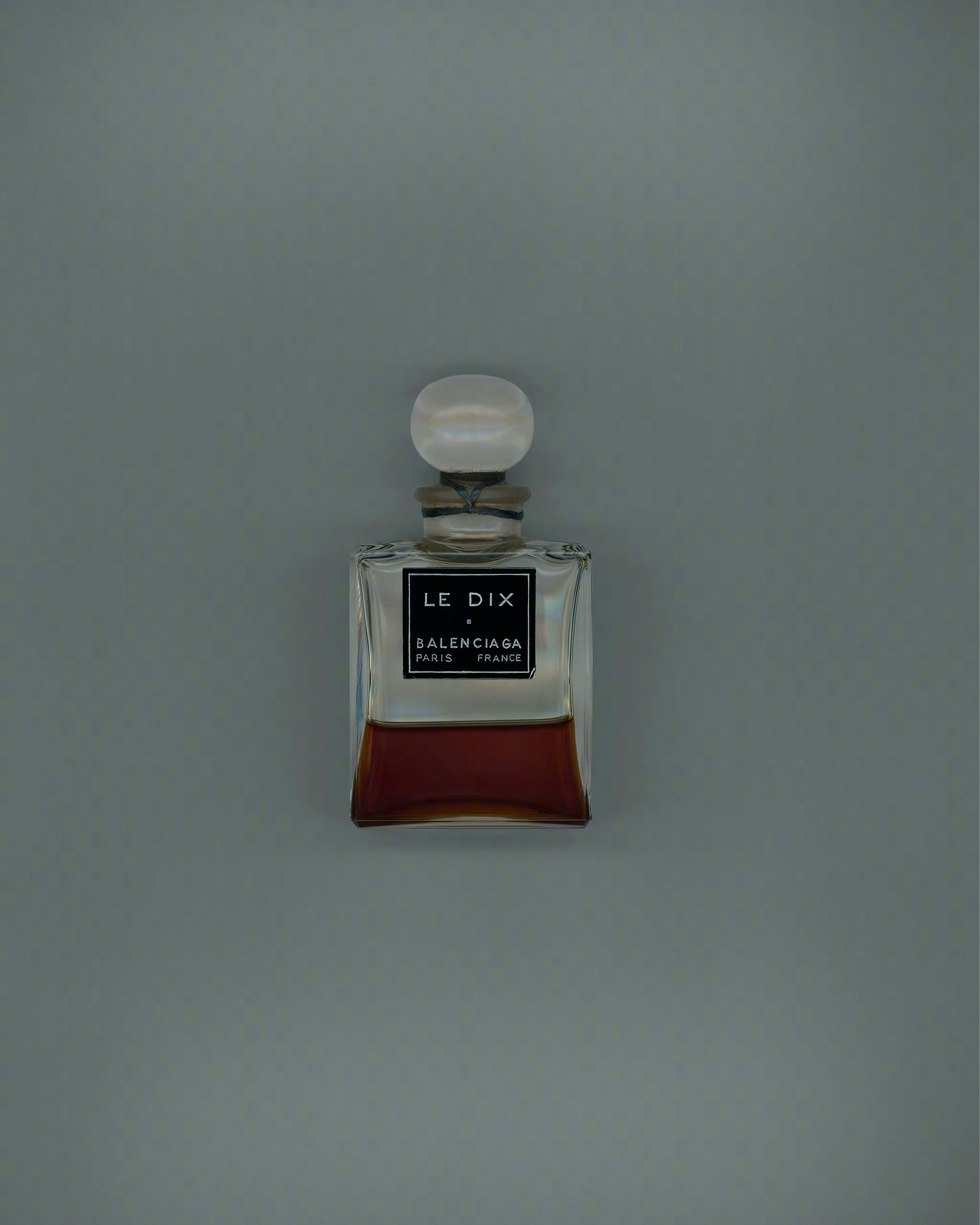 mila时尚资讯 ，七十五年后，巴黎世家Balenciaga再次发布全新香氛系列