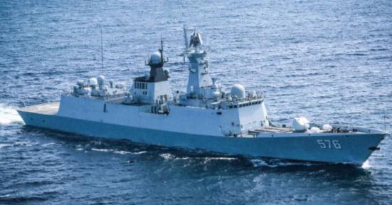 这下硬气了！中方警告美军封锁：不得阻挠我船只通过海峡！

4月13号，多家国际媒