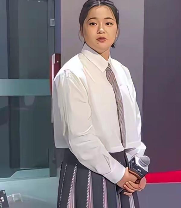 运动员也是人，大家应该对全红婵宽容一点。她已经很努力了，并为国争了光。
 
有些