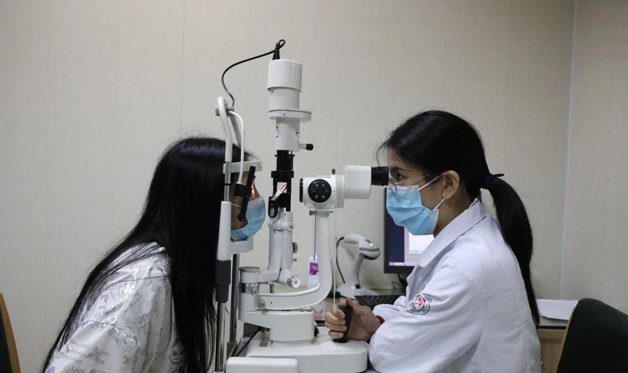 很多考生做了视力矫正手术，还有机会报考军队院校吗？
考生做了准分子激光手术后需超