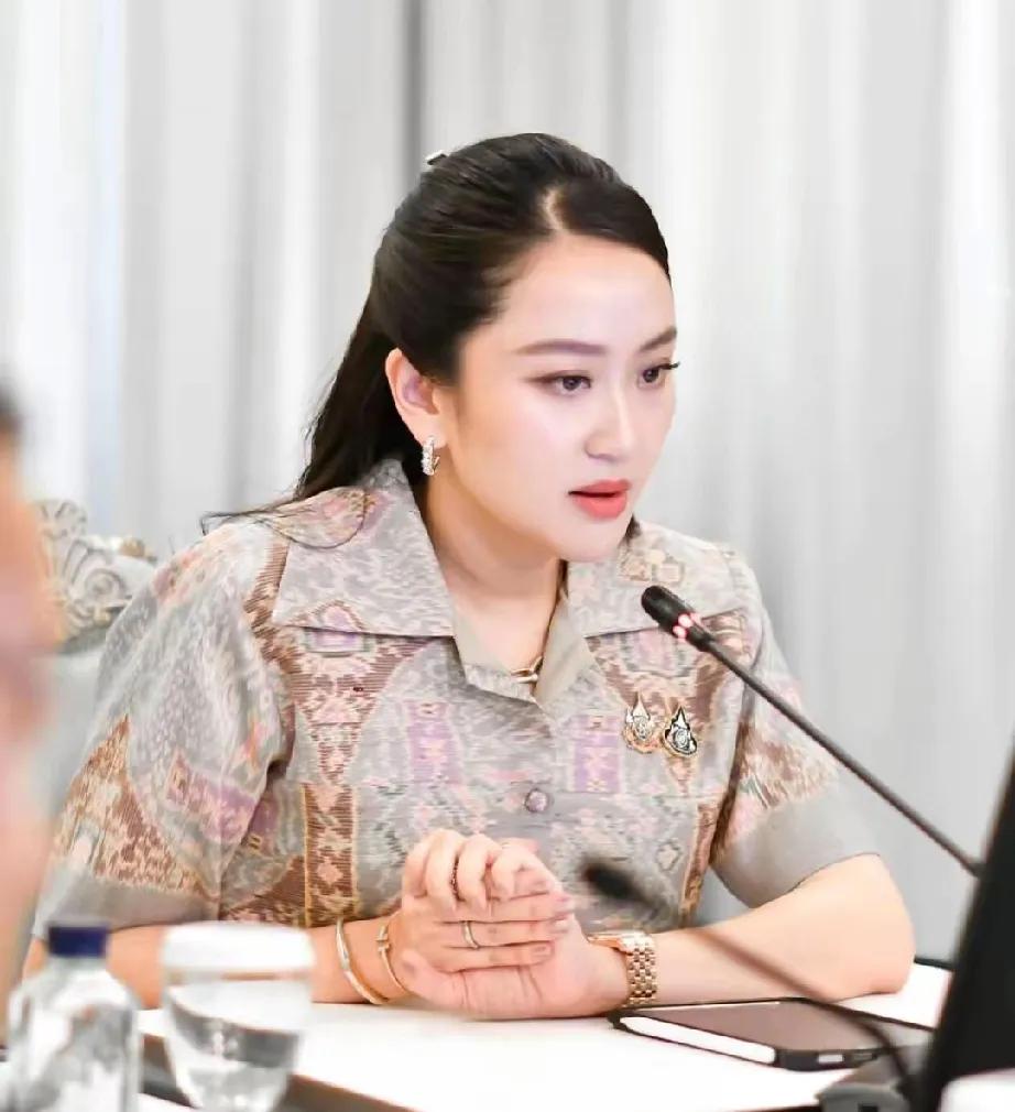 泰柬边境冲突升级！
佩通坦发声：谈判时机已过，泰军已做好万全准备，尤其柬方将炮弹