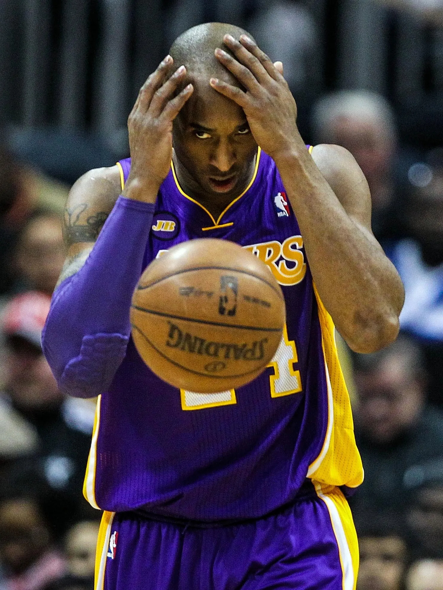 Kobe Bryant 眼中透露杀气科比