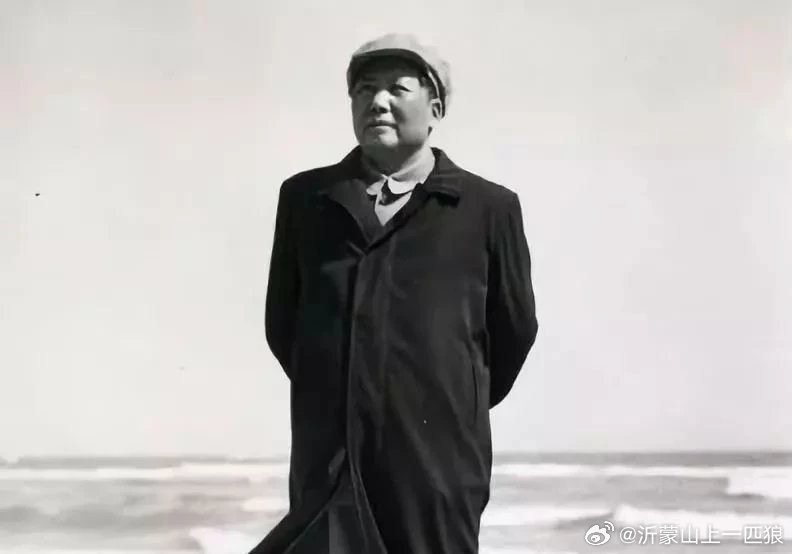 【美策动公知反毛：妄图迫使我们放弃毛主席思想 !】 从二战之后，中国的模式和西方