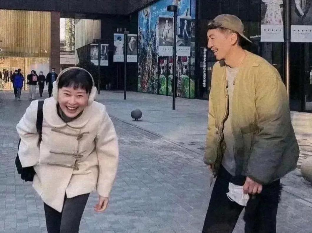 吴越的爱情告诉我们十大道理:
吴越最终还是找了男朋友，无论女人年龄有多大，只要恋