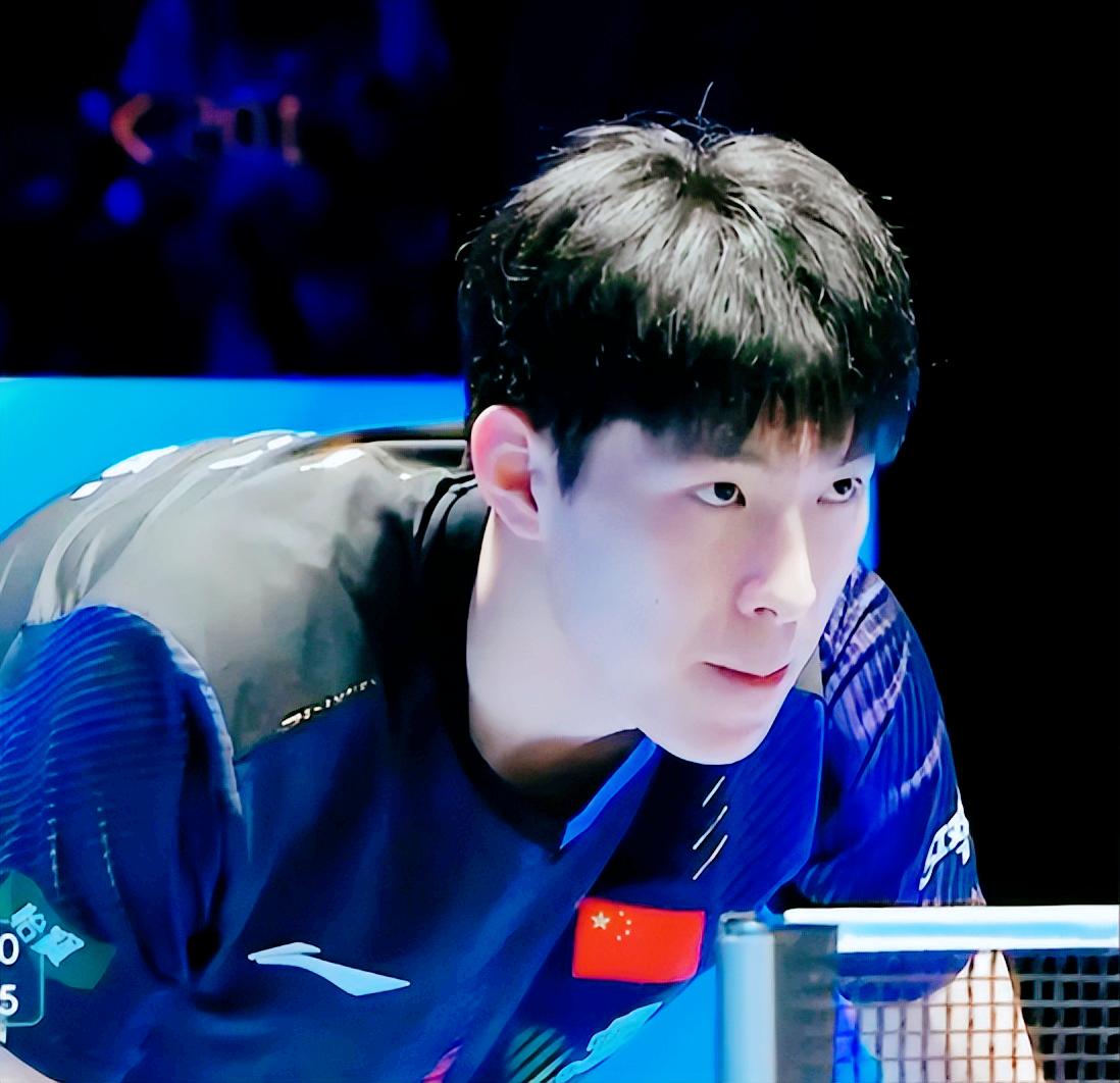 温瑞博终于长舒一口气！
小温最近太背了，
世乒赛选拔赛，
2次进决赛，
两次落选