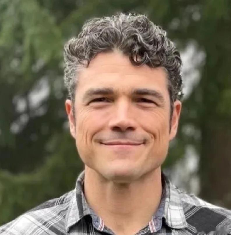 美国国家反恐中心主任乔·肯特因反对特朗普发起的伊朗战争辞职，这事儿挺值得说道。他