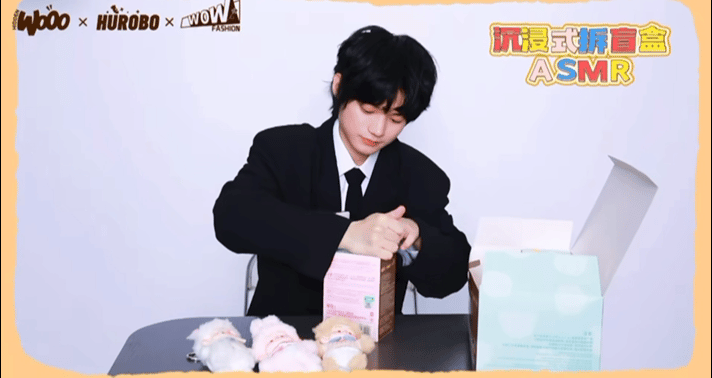 KPL长生长生世界第一中单 🌱长生 怎么会有人这么萌呀 沉浸式拆盲盒看得我哈特