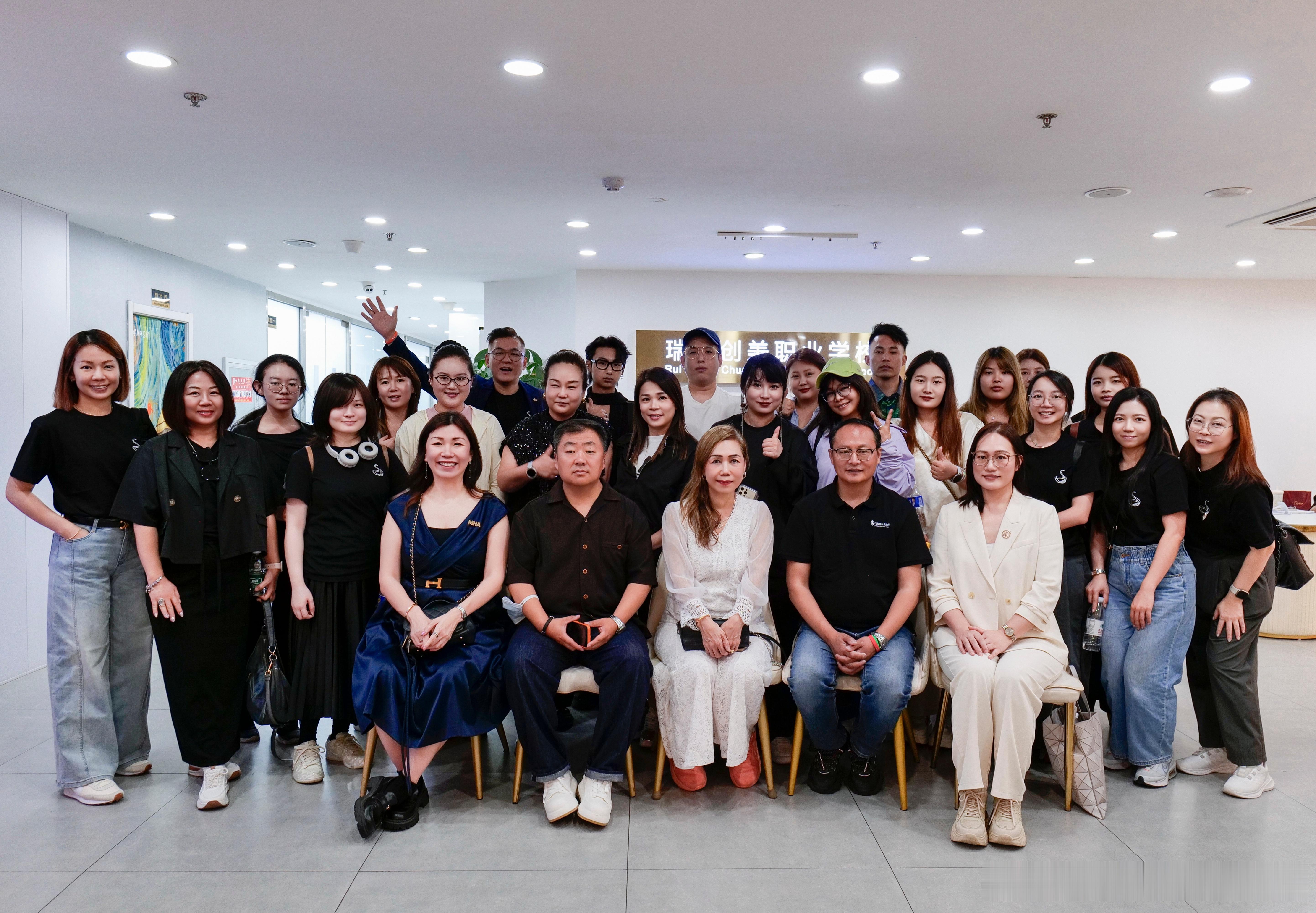 研学交流走进瑞尚创美学校2026第十届🌟中国时尚美妆周CFW暨亚洲美妆星光大赏