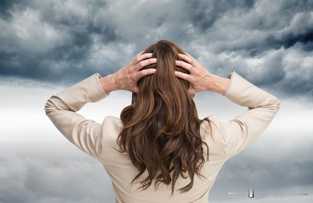 你觉得中年人的压力主要来自哪里 中年人的压力来源，那可太多了。工作上，晋升机会少