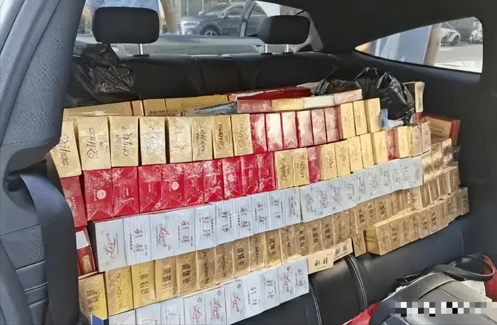 自己买的香烟为什么不能运输？就这么说吧，自己买的3、5条肯定没事，但车上装着几十