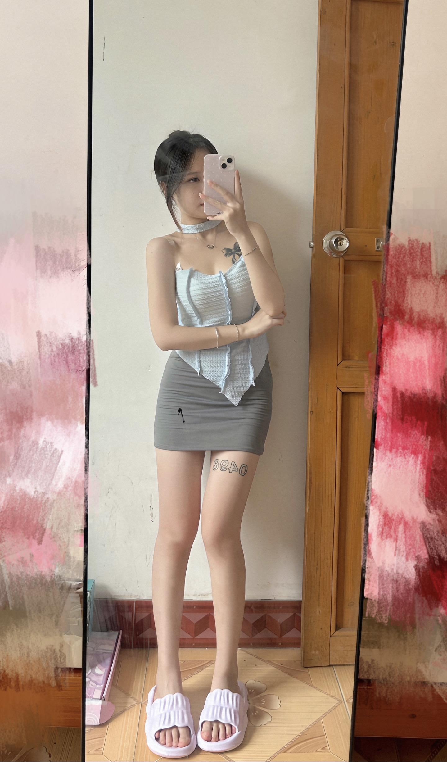 这一年我即将20岁 我有好多奢望 想吃遍全世界 想到处游玩 想要被爱 ...