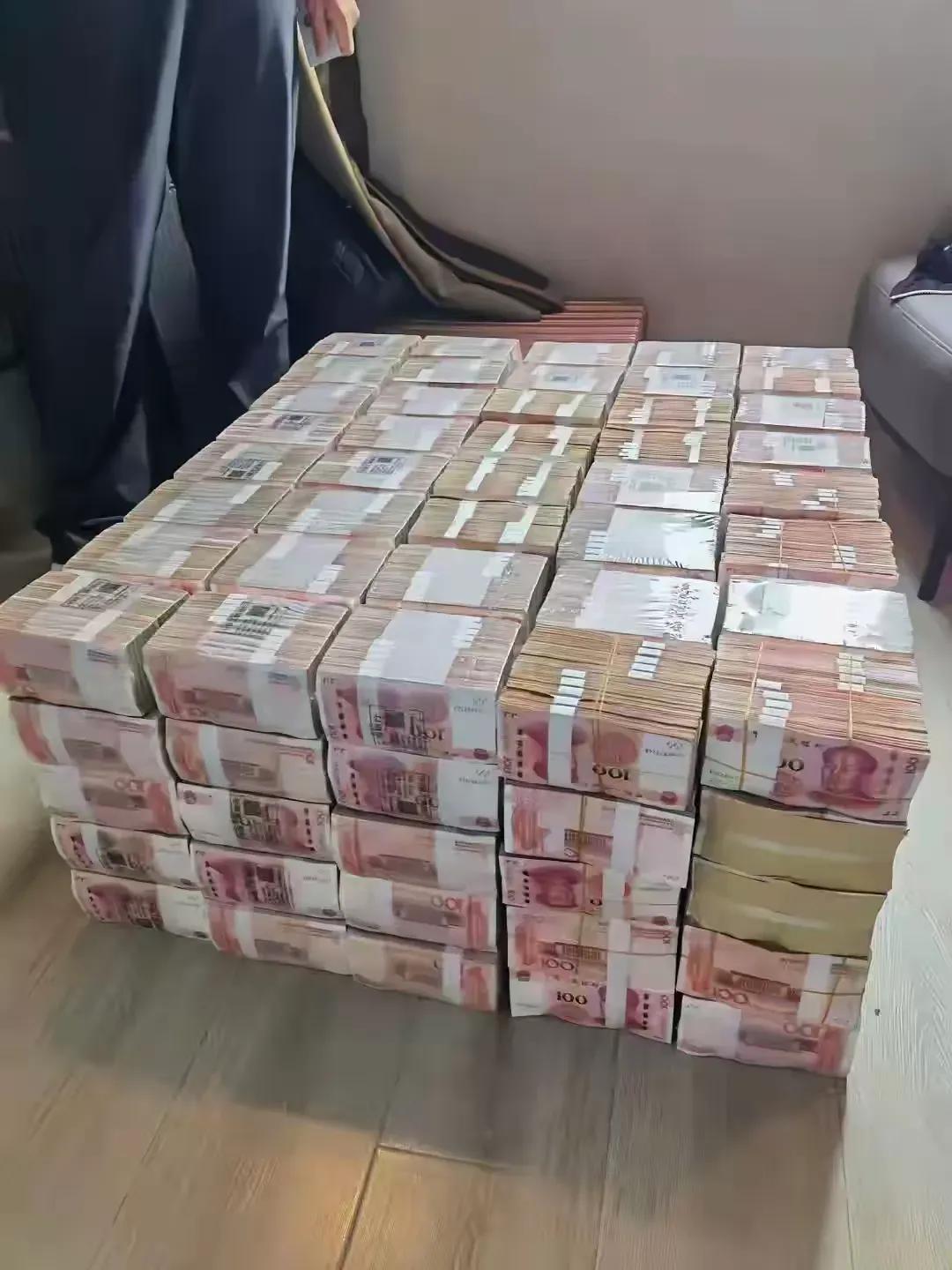 金钱除外,现在人最缺的是什么?说实话 ！对于现在的我来说只有金钱才可以解决一切问