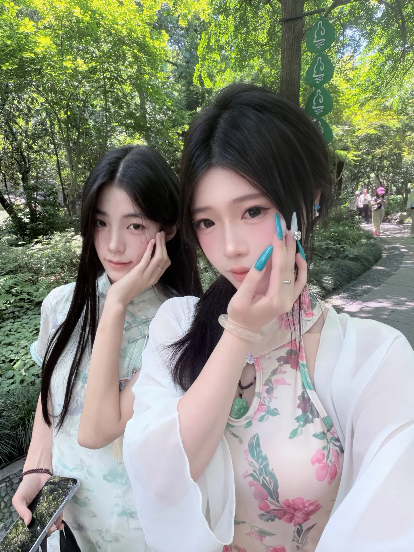 你总说她不好 但是她只是一个小女孩 再坏又能坏到哪去呢