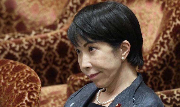 日媒洗地新话术：高市早苗代表不了日本政府，那谁还能代表？

高市早苗当天的国会答