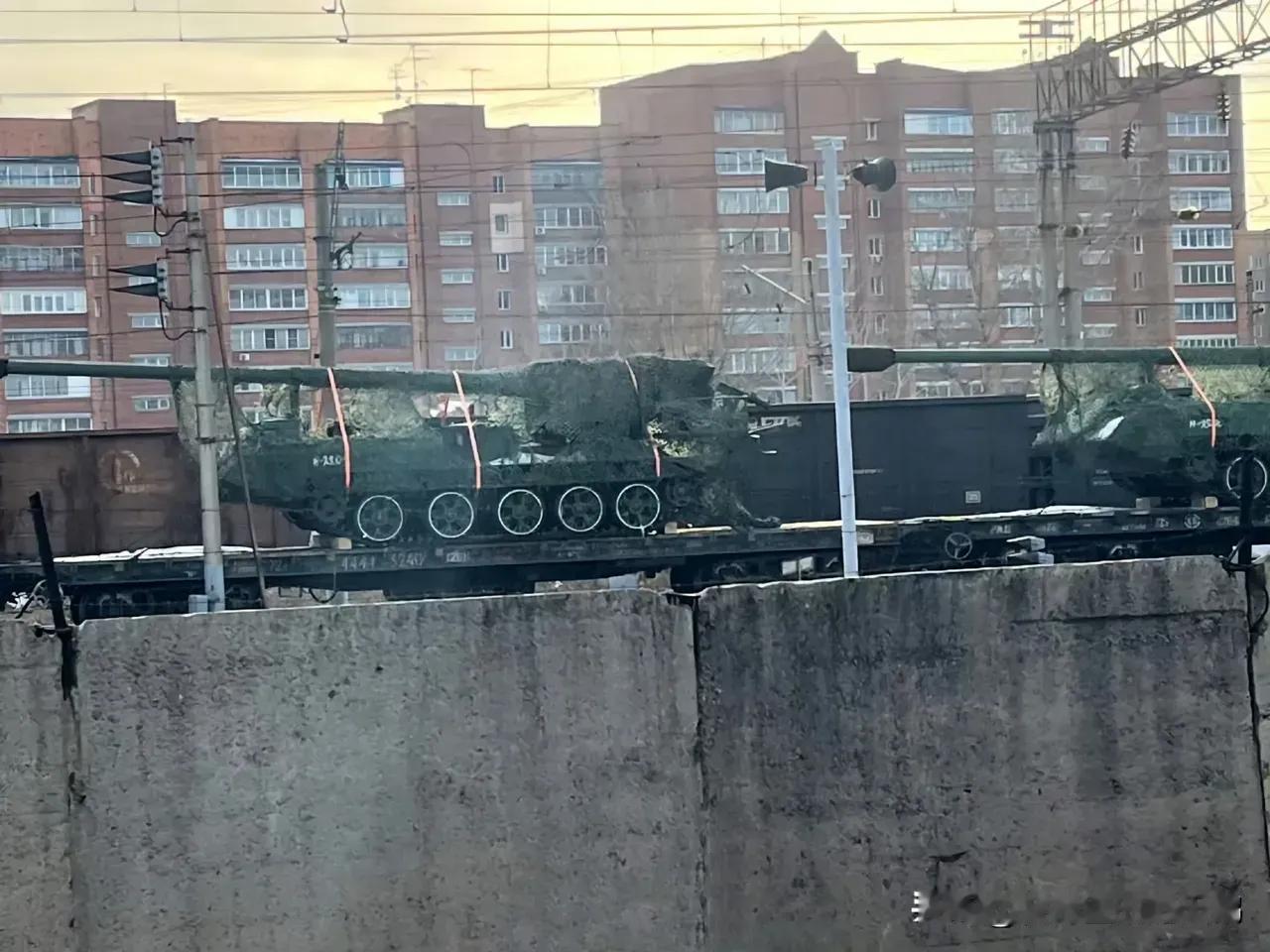网传，如图，这张照片，是俄罗斯人在俄境内拍到的，然后上传到了互联网上。

照片上