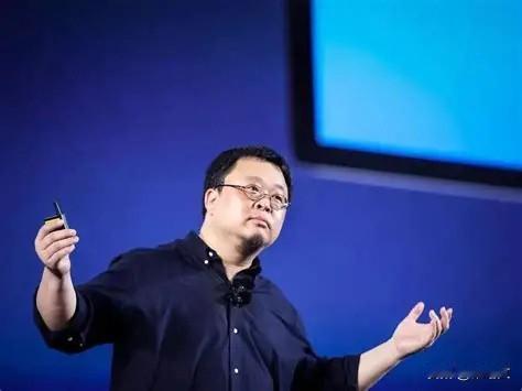 敢说！罗永浩炮轰手机厂商AI摆烂，力挺豆包却遭全App封杀
 
极客公园IF20