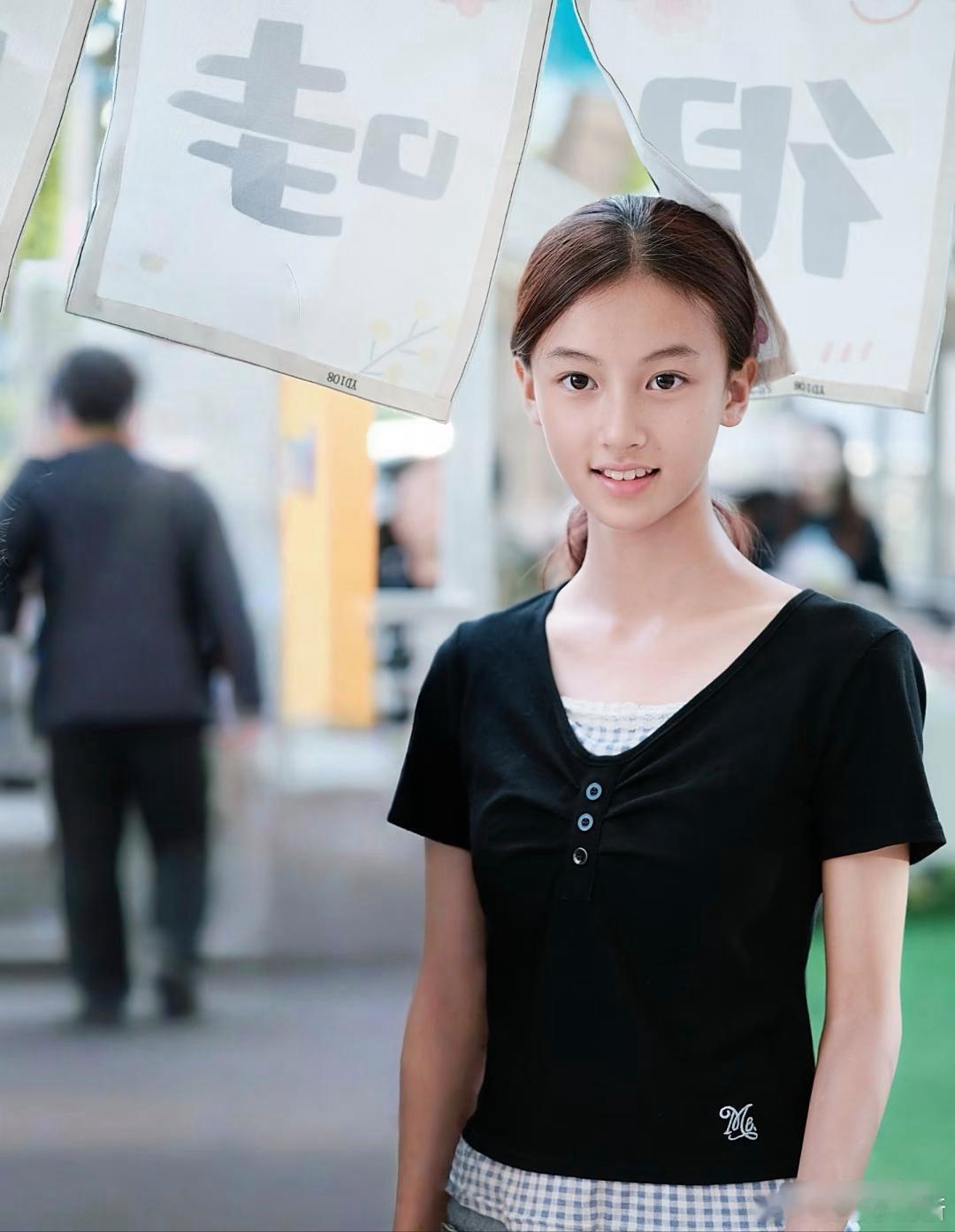 七七父母这种家长没什么长远的发展目光 ，这就是认知太低，毕竟她女儿这个长相，还碰