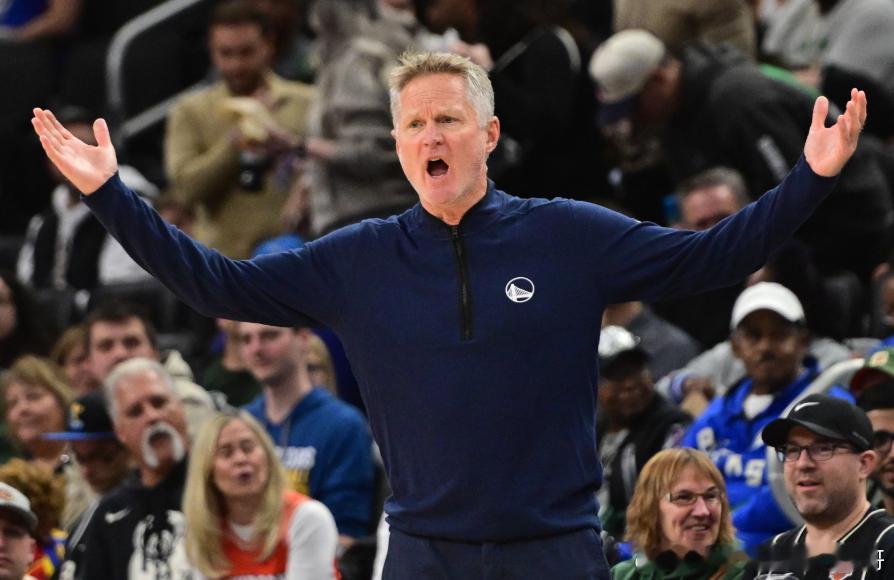 NBA常规赛，勇士主场119-116复仇太阳。赛后，勇士主帅科尔接受了记者采访。