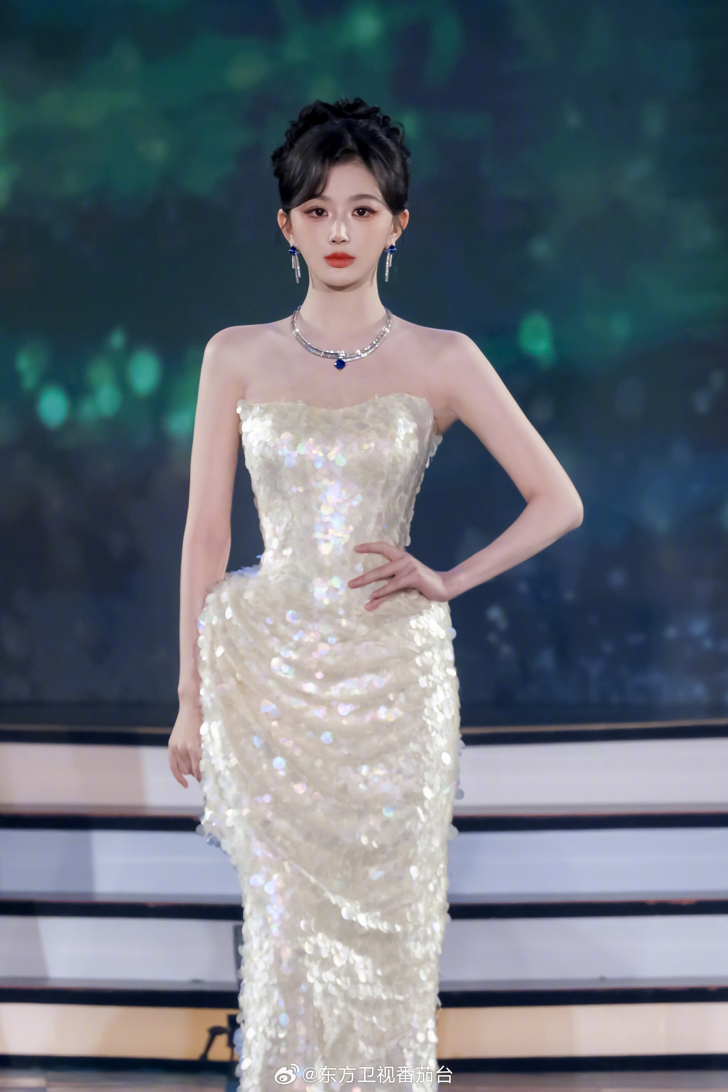孔雪儿❄时尚中国之夜 260726【图片】东方卫视番茄台 更新🤍