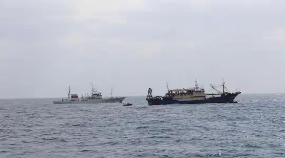 敬酒不吃吃罚酒？ 菲方抢先出手，中方迅速反制，日方连夜放人
近期，美国在亚太地区