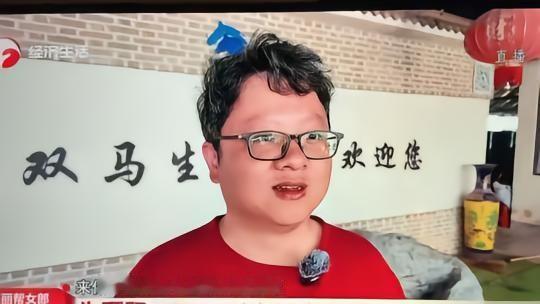 中芯国际一天进了25亿主力资金，全市场第一。
太热闹了。
大家都在说AI算力、半