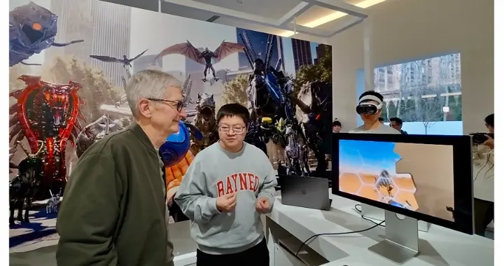 苹果 CEO 库克对话雷鸟创新，携手共绘空间计算新蓝图