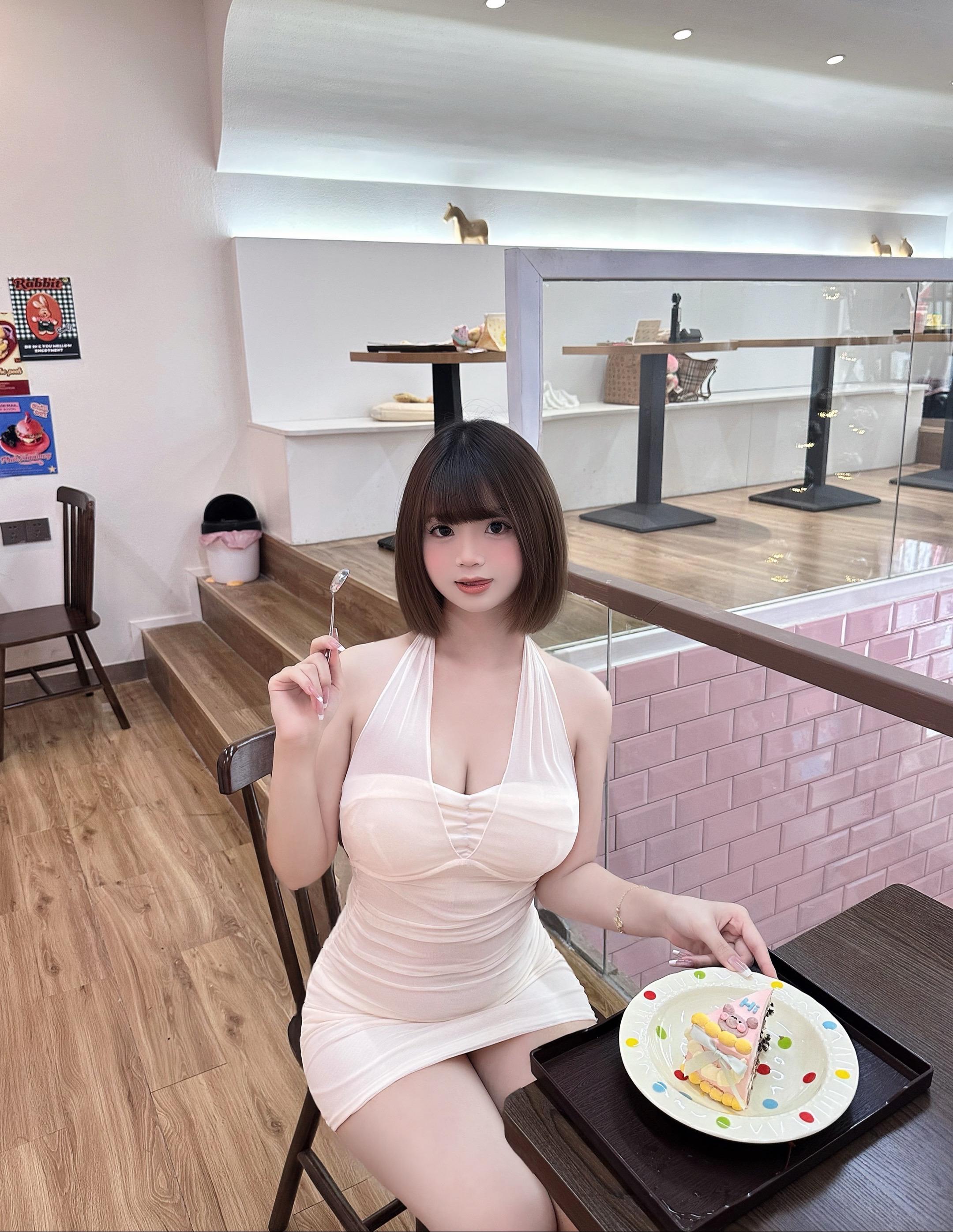 我不是故意不理你的 你讲话太可爱了 我需要冷静