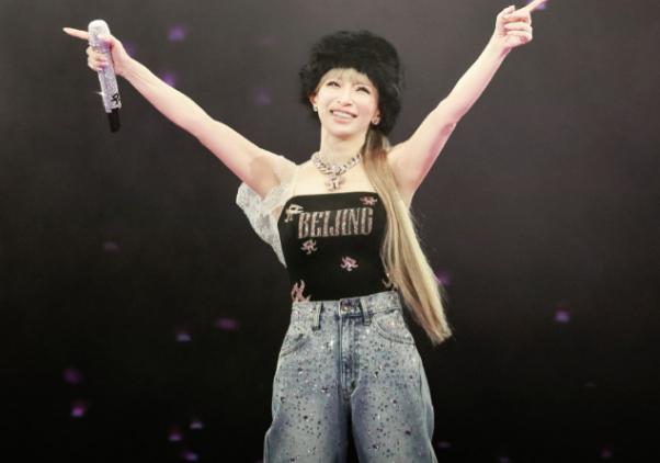 情况突变！不少日本媒体仿佛接到了统一指令，铺天盖地的把日本两位在华艺人塑造成“被