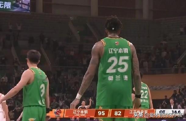 CBA联赛的赛场上，辽宁本钢和江苏肯帝亚原本不是一个档次的球队，但这个赛季由辽宁