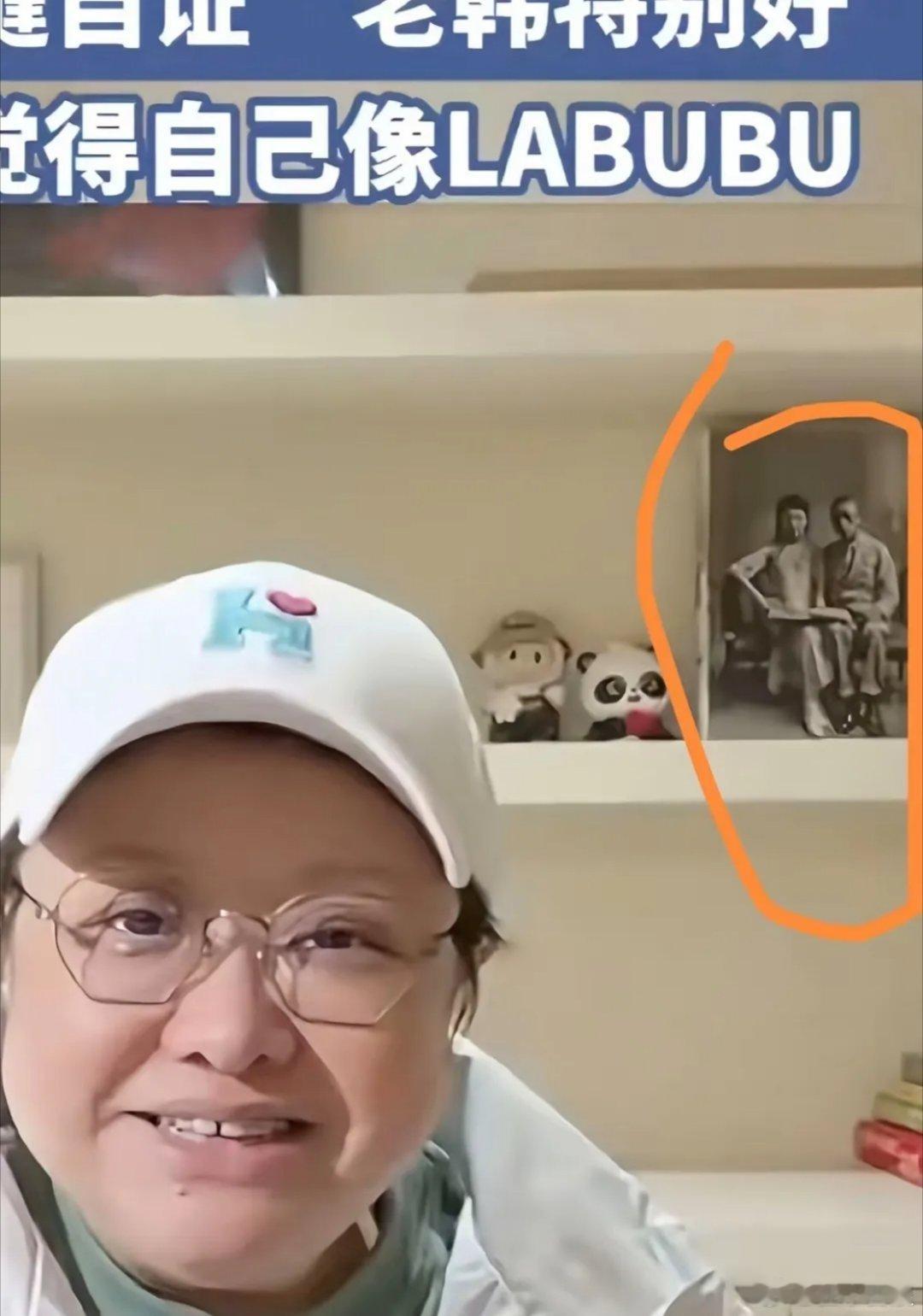 韩红这种享受了那么多红旗红利的歌手，又唱了那么多红歌，享受那么多红旗下的福利，不