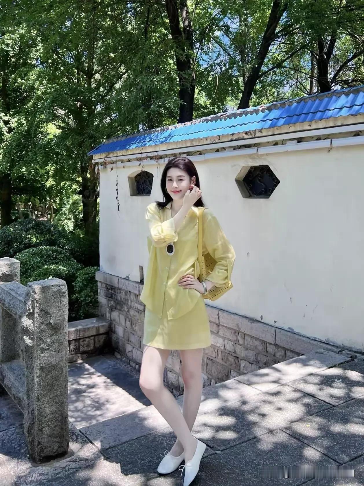 93年的，属鸡，未婚，算是老姑娘了吗？