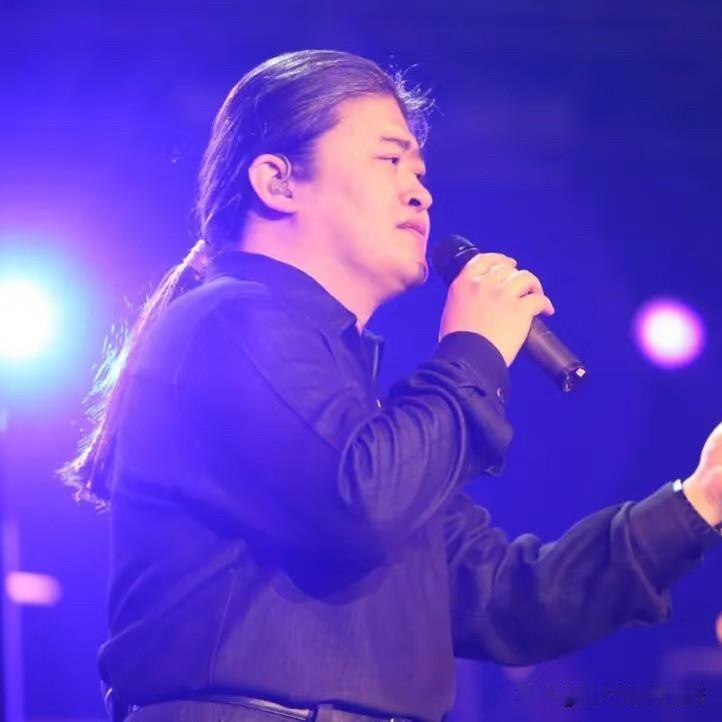 我是个农民
刘欢去世，我很心痛
但我也开始深思熟虑一个事

刘欢才63，就因病去