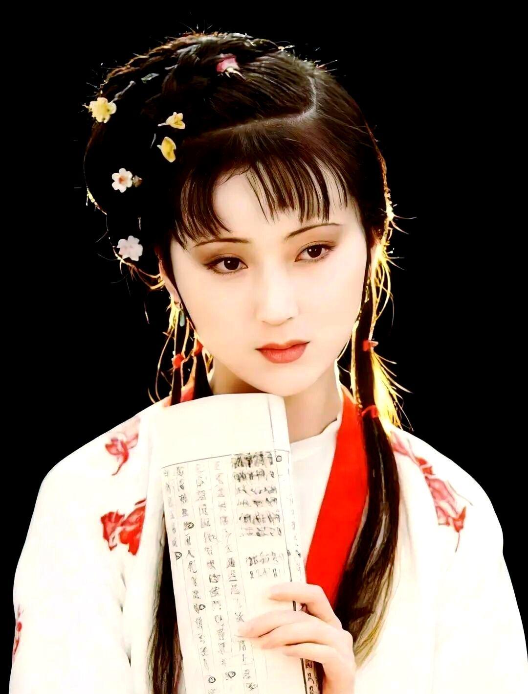 近来网上有人蛐蛐陈晓旭的林黛玉，说颜值低啊，气质差啊，什么什么的，还有人考古王扶
