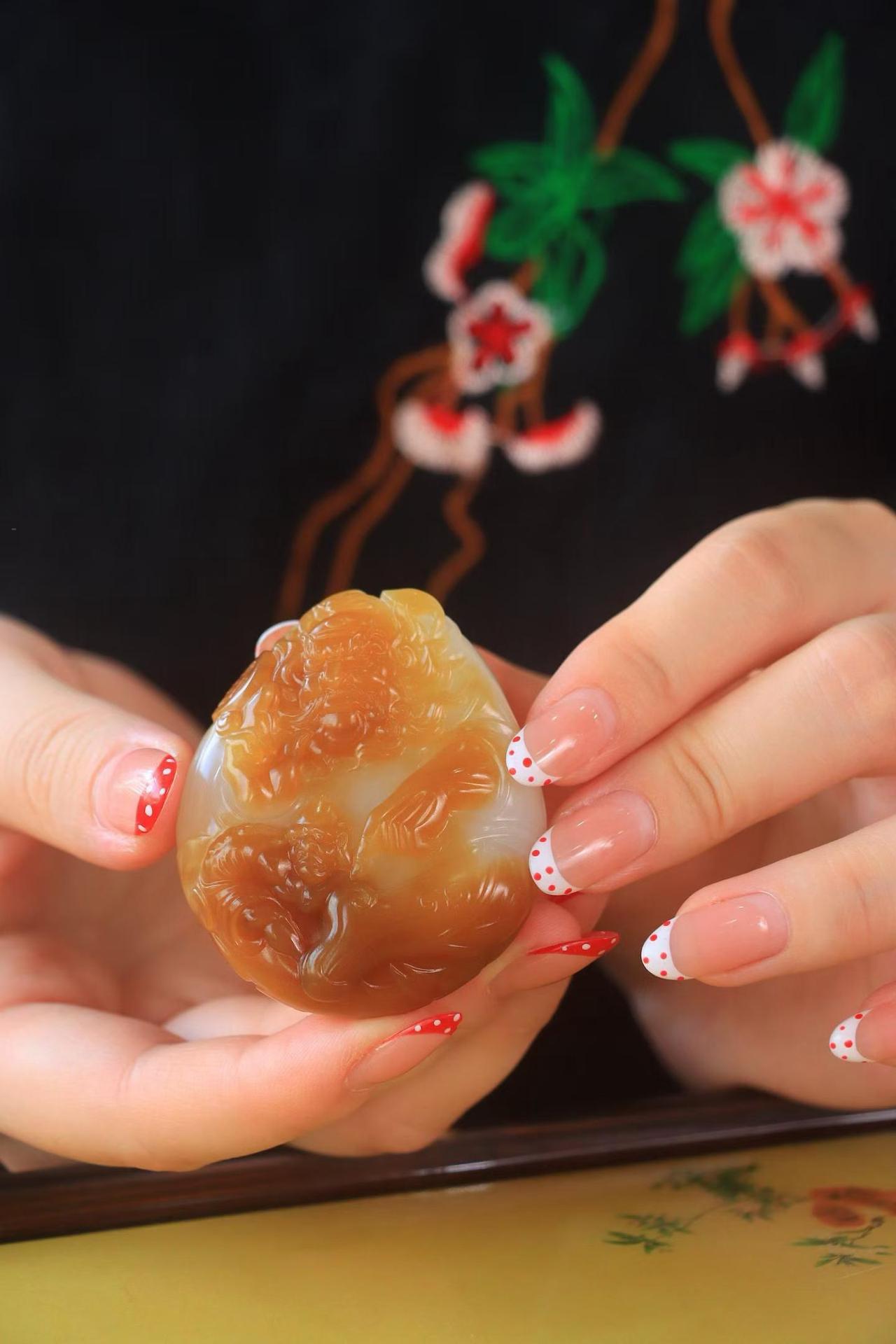 ·〈糖白 钟馗伏魔〉

🌷值得拥有～
新疆且末糖白玉，蜂蜜糖🍯，油性十足，精