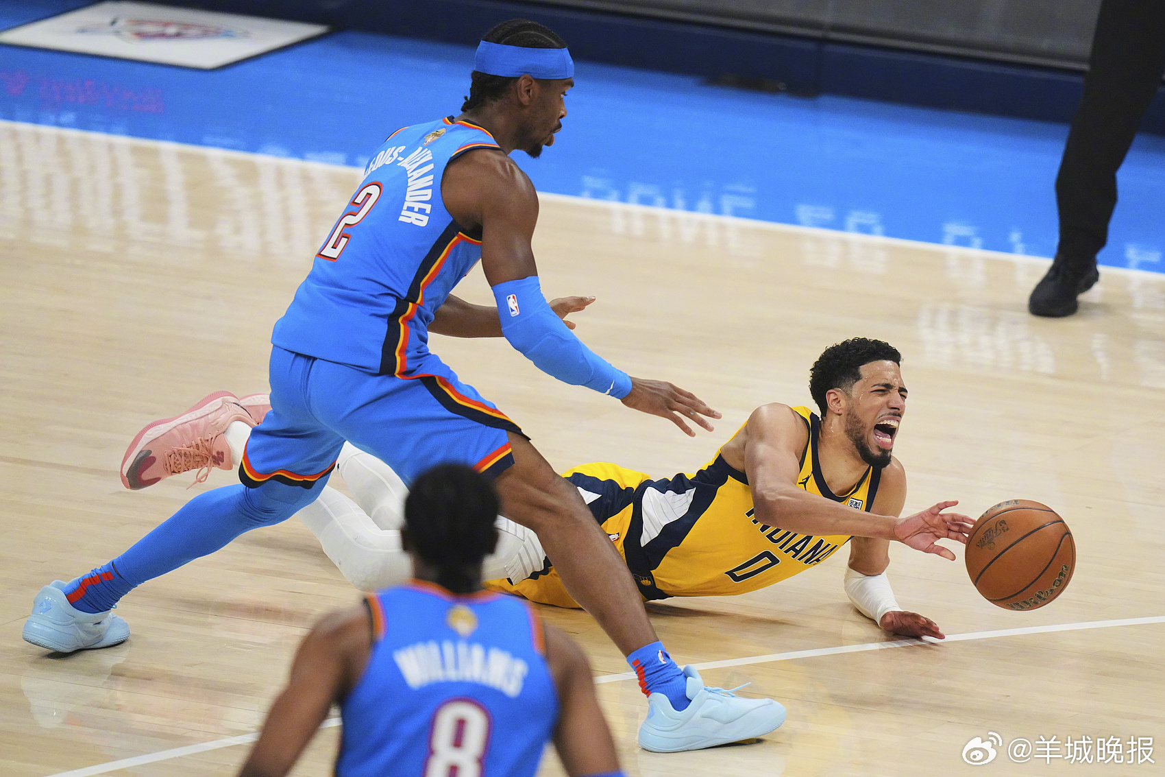 #哈利伯顿受伤离场# 【哈利伯顿或将成为本赛季第8位跟腱受伤的NBA球员】北京时